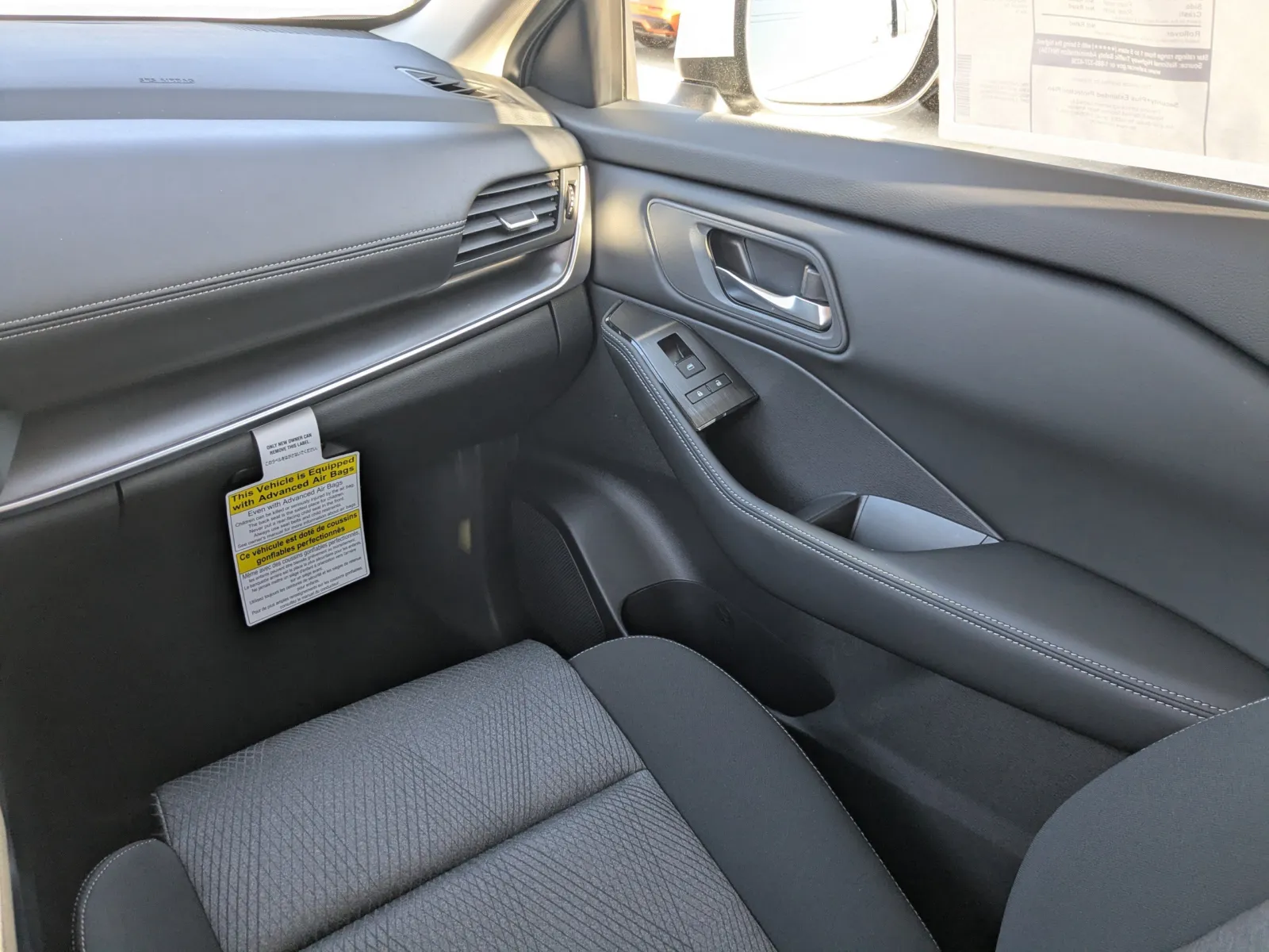 2026 Nissan Rogue SV - Photo 18
