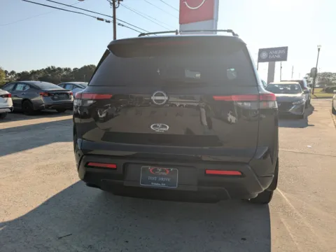 More photos of 2023 Nissan Pathfinder SV at Woody Folsom Nissan of Vidalia, GA