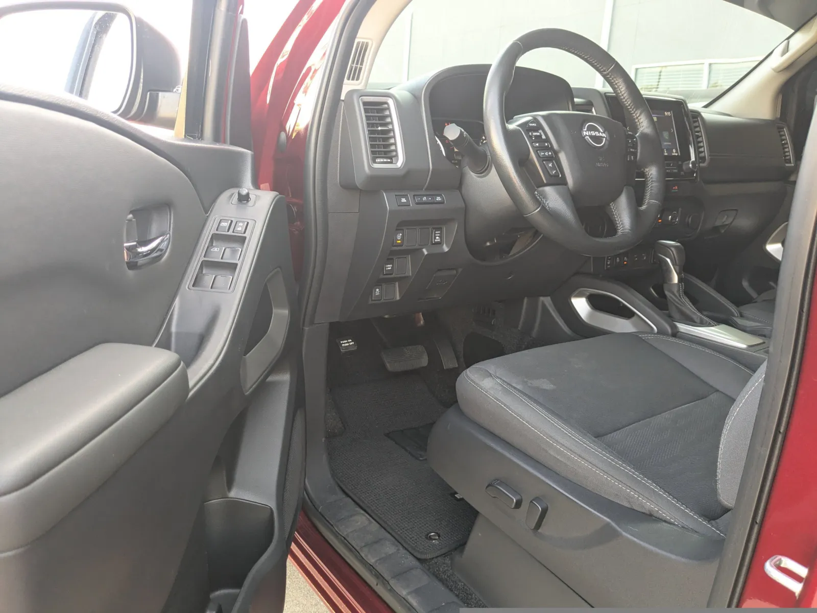2024 Nissan Frontier SV - Photo 20