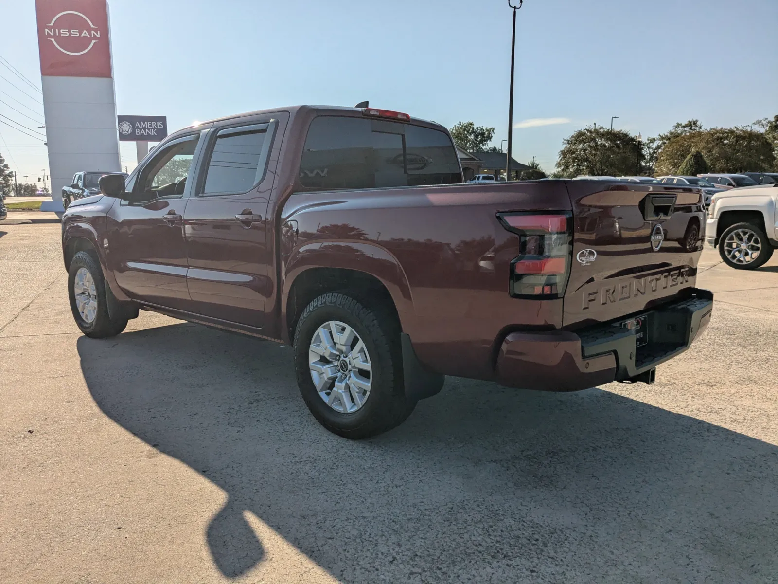 2024 Nissan Frontier SV - Photo 6