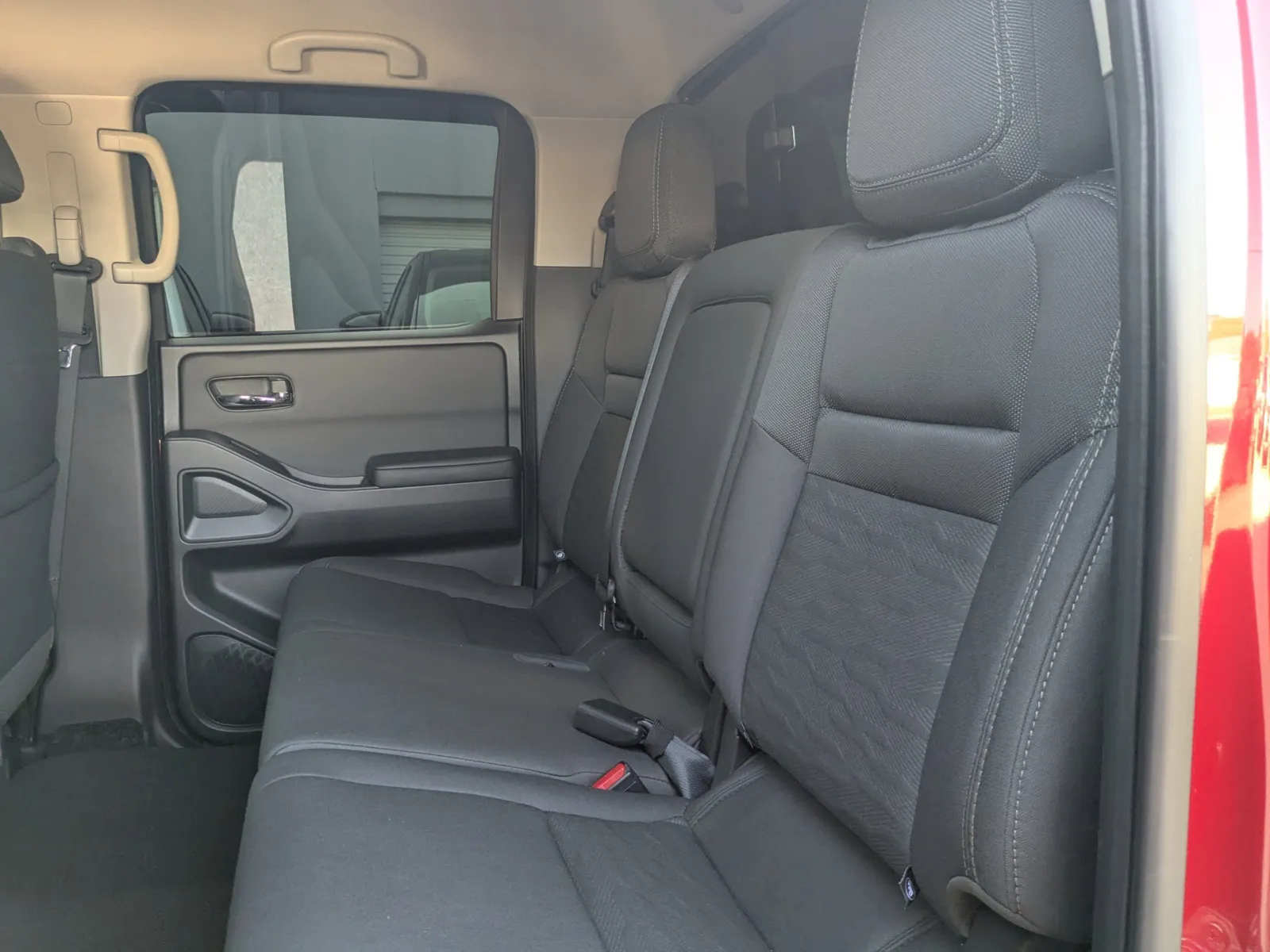2024 Nissan Frontier SV - Photo 14
