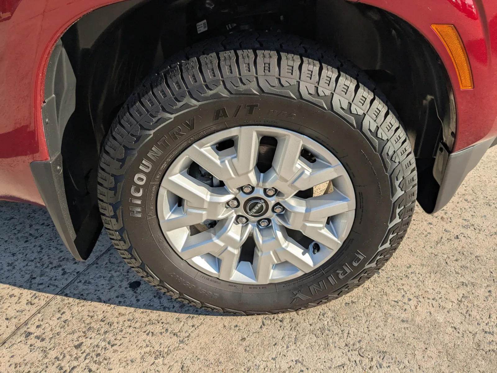 2024 Nissan Frontier SV - Photo 11