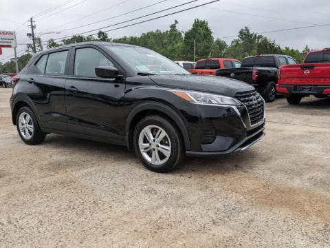 Photos of 2025 Nissan Kicks Play S for sale in Vidalia, GA at Woody Folsom Nissan of Vidalia