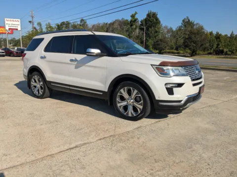 White 2018 Ford Explorer Platinum for sale in Vidalia, GA
