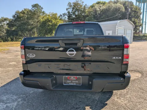More photos of 2026 Nissan Frontier S at Woody Folsom Nissan of Vidalia, GA