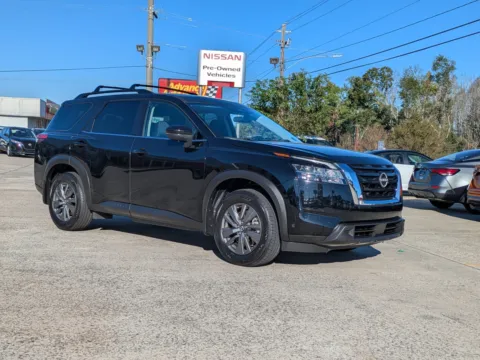 Black 2022 Nissan Pathfinder SV for sale in Vidalia, GA