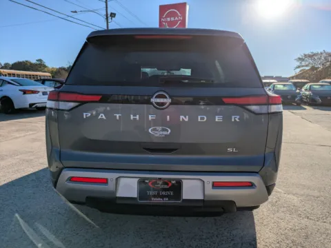 More photos of 2025 Nissan Pathfinder SL at Woody Folsom Nissan of Vidalia, GA