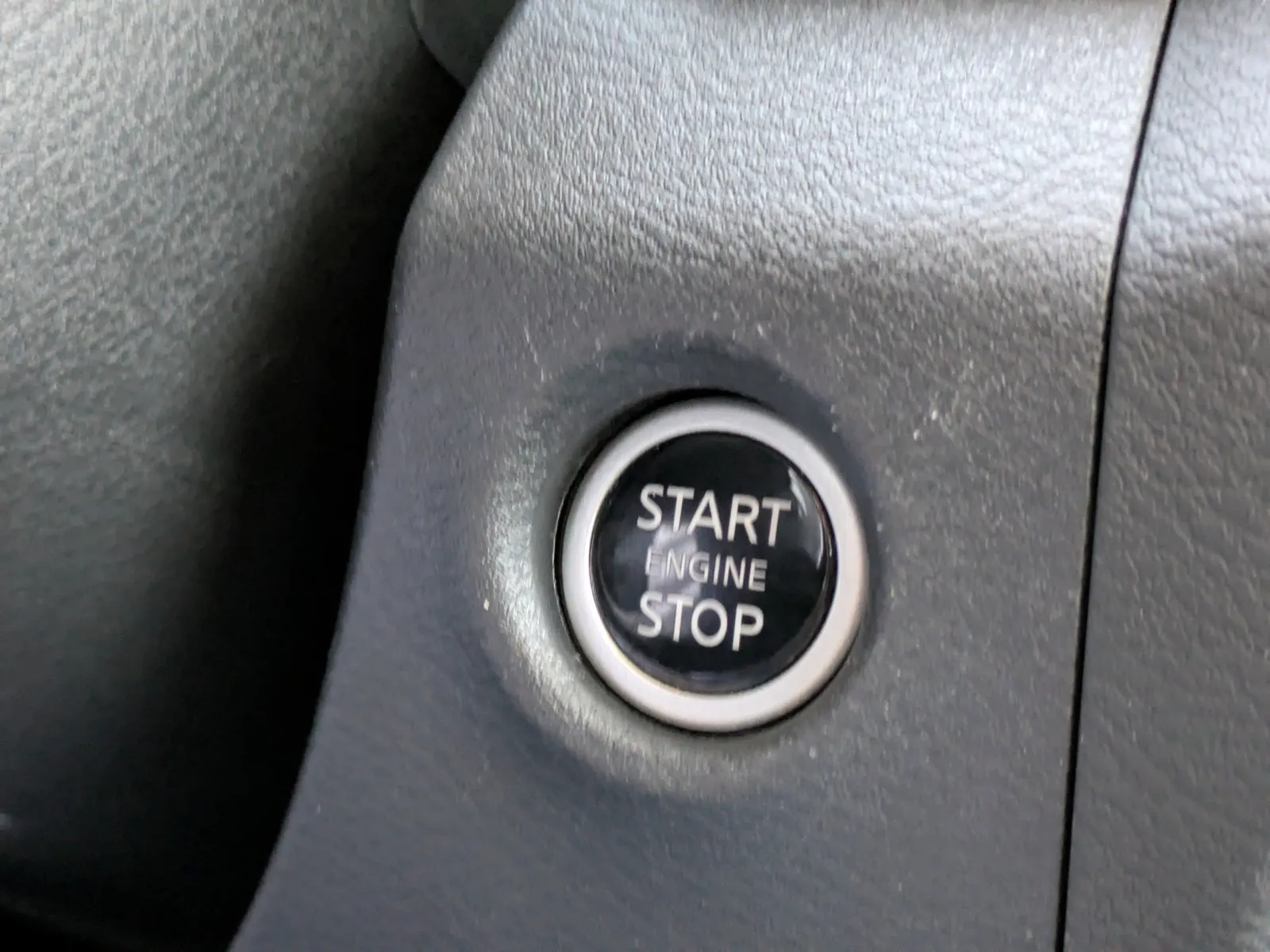 2024 Nissan Frontier SV - Photo 29