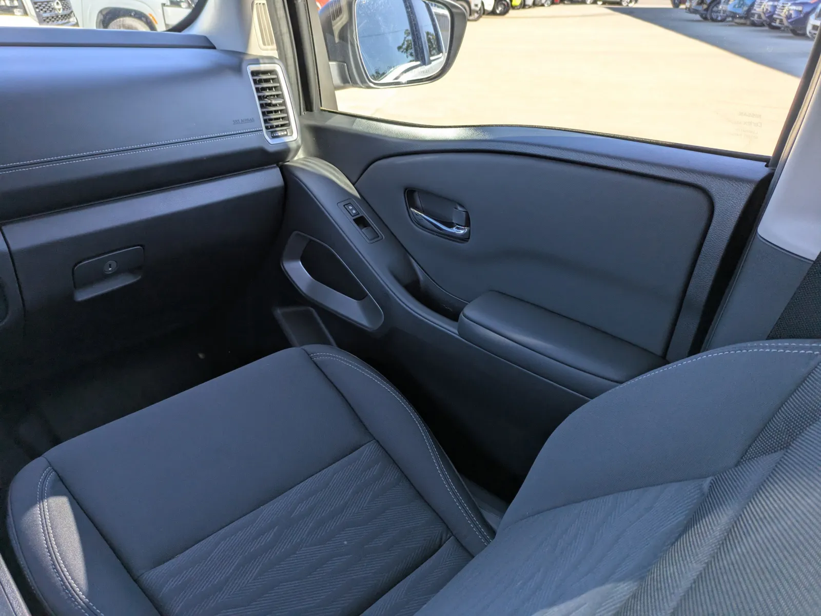 2024 Nissan Frontier SV - Photo 17