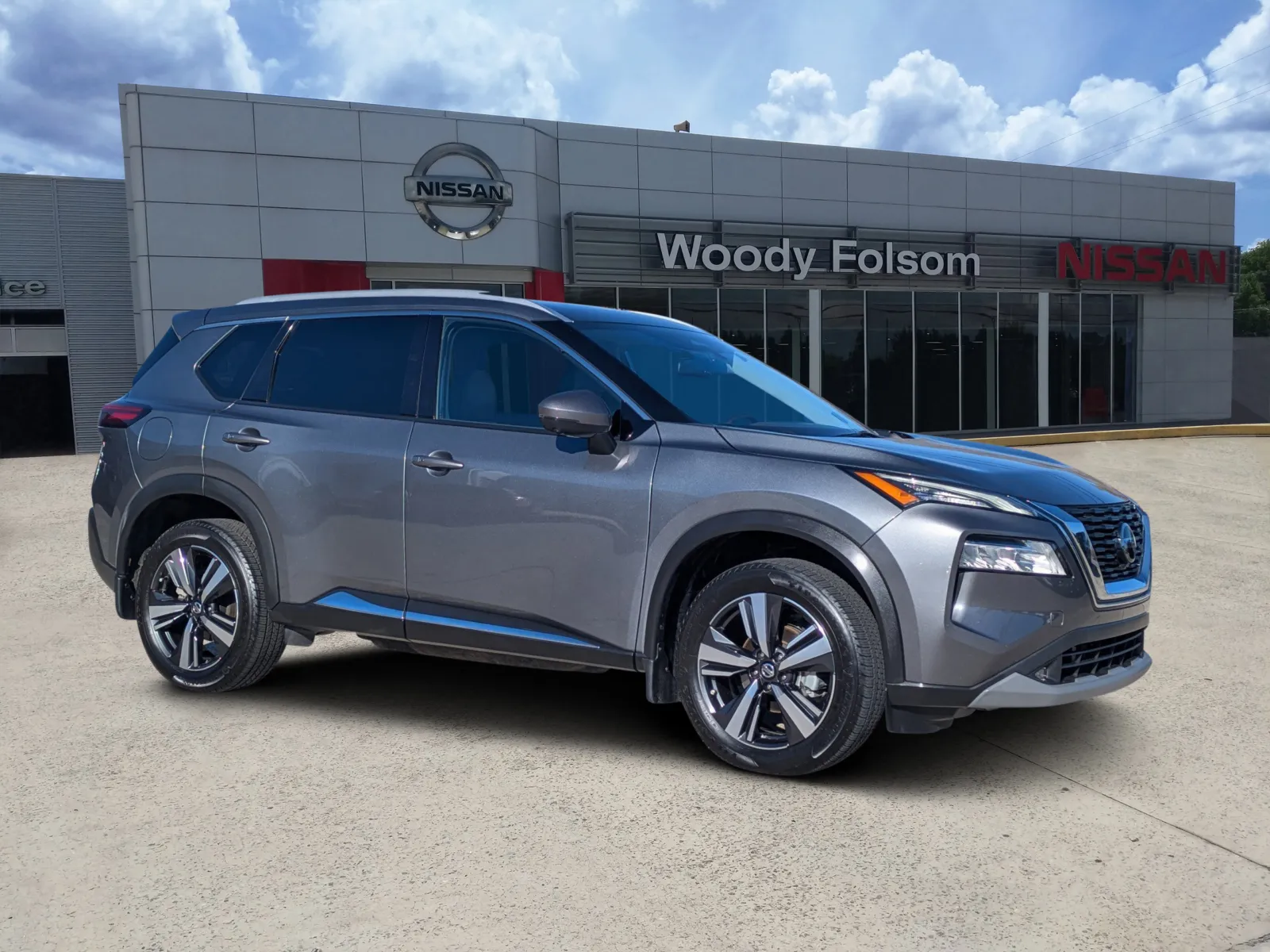 2021 Nissan Rogue SL's photo