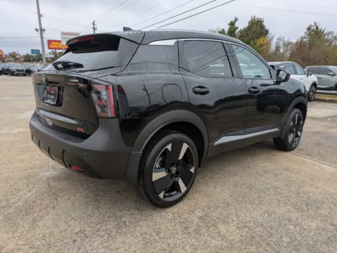 More photos of 2026 Nissan Kicks SR at Woody Folsom Nissan of Vidalia, GA