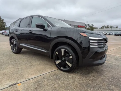 Photos of 2026 Nissan Kicks SR for sale in Vidalia, GA at Woody Folsom Nissan of Vidalia