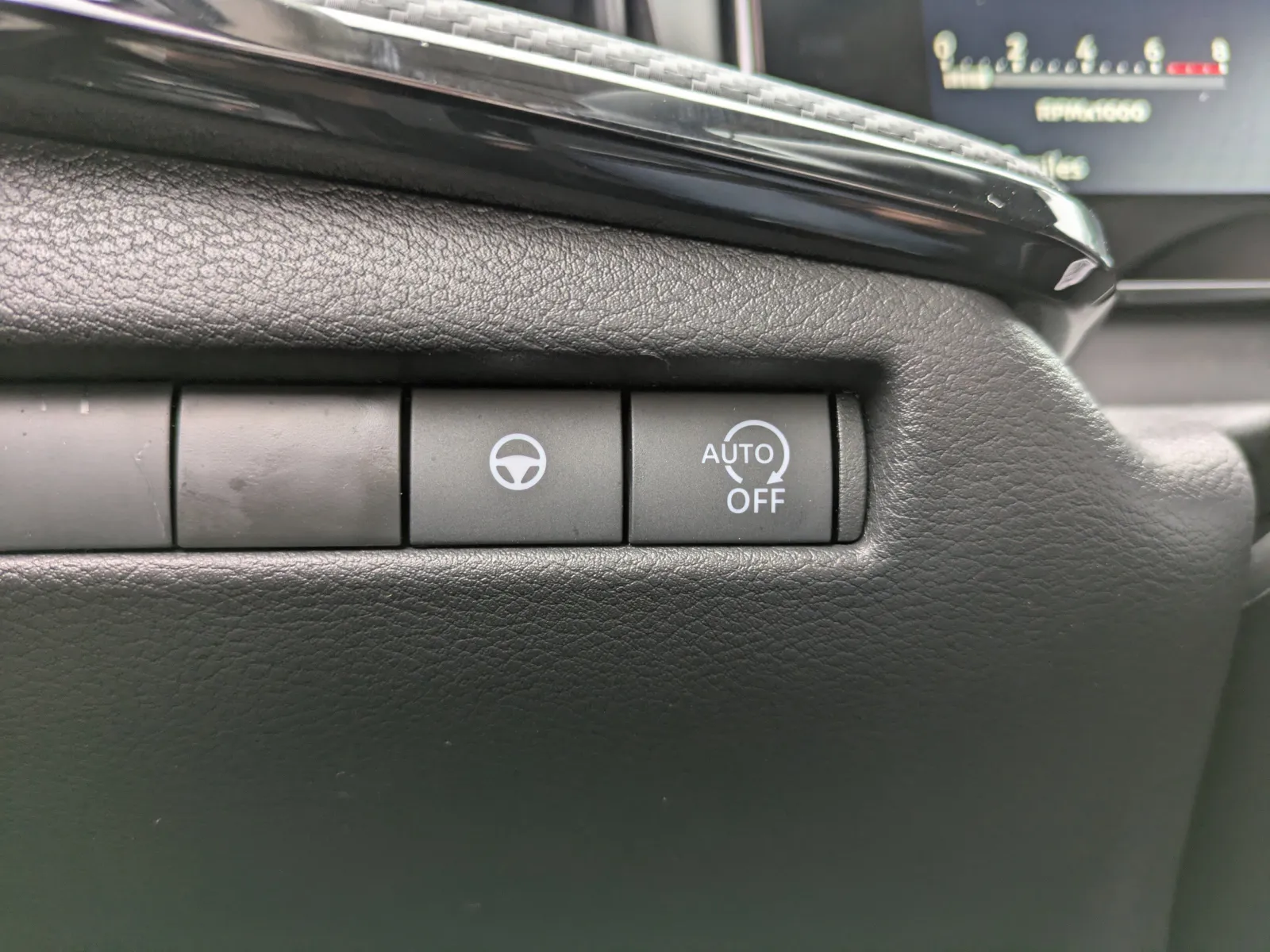 2026 Nissan KICKS SR - Photo 25