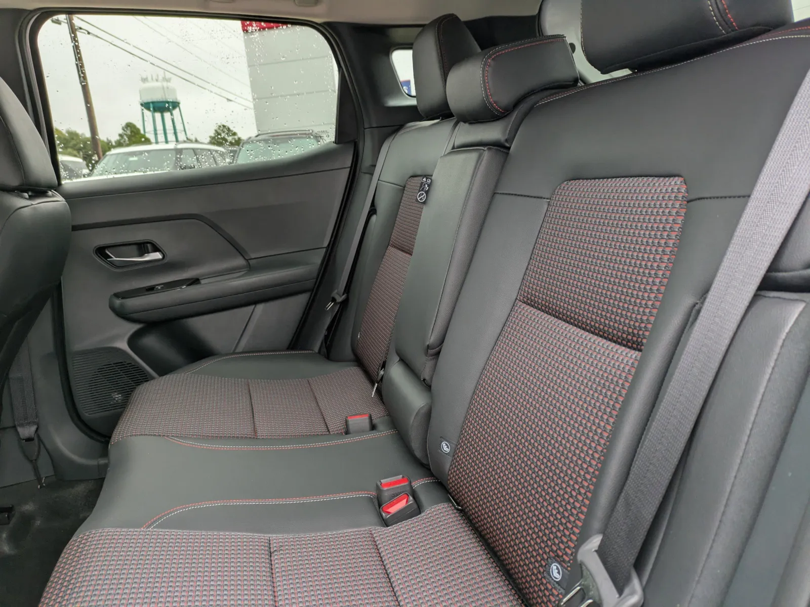 2026 Nissan KICKS SR - Photo 14