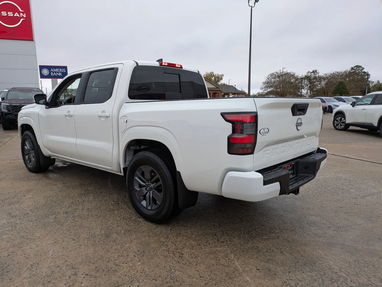 2026 Nissan Frontier SV - Photo 6