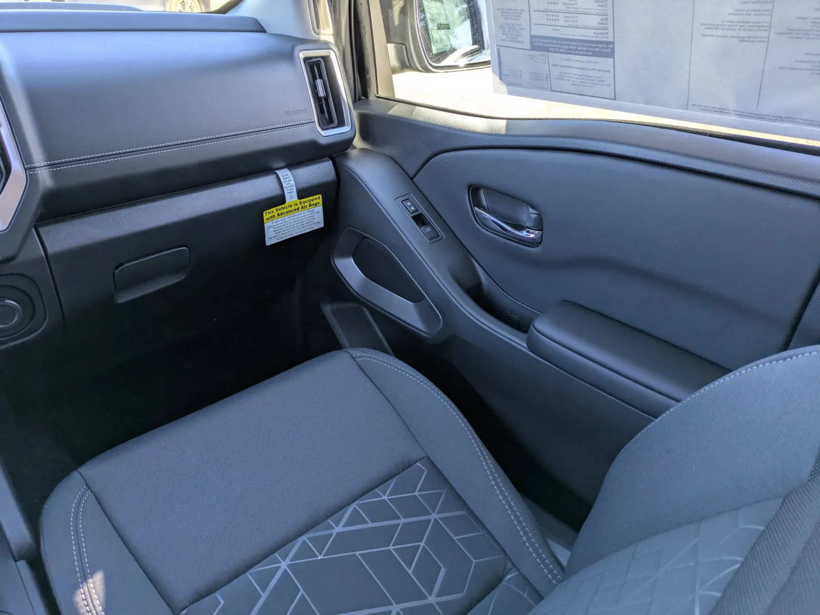 2026 Nissan Frontier SV - Photo 17