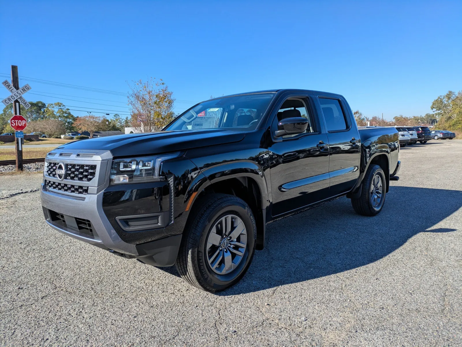 2026 Nissan Frontier SV - Photo 8