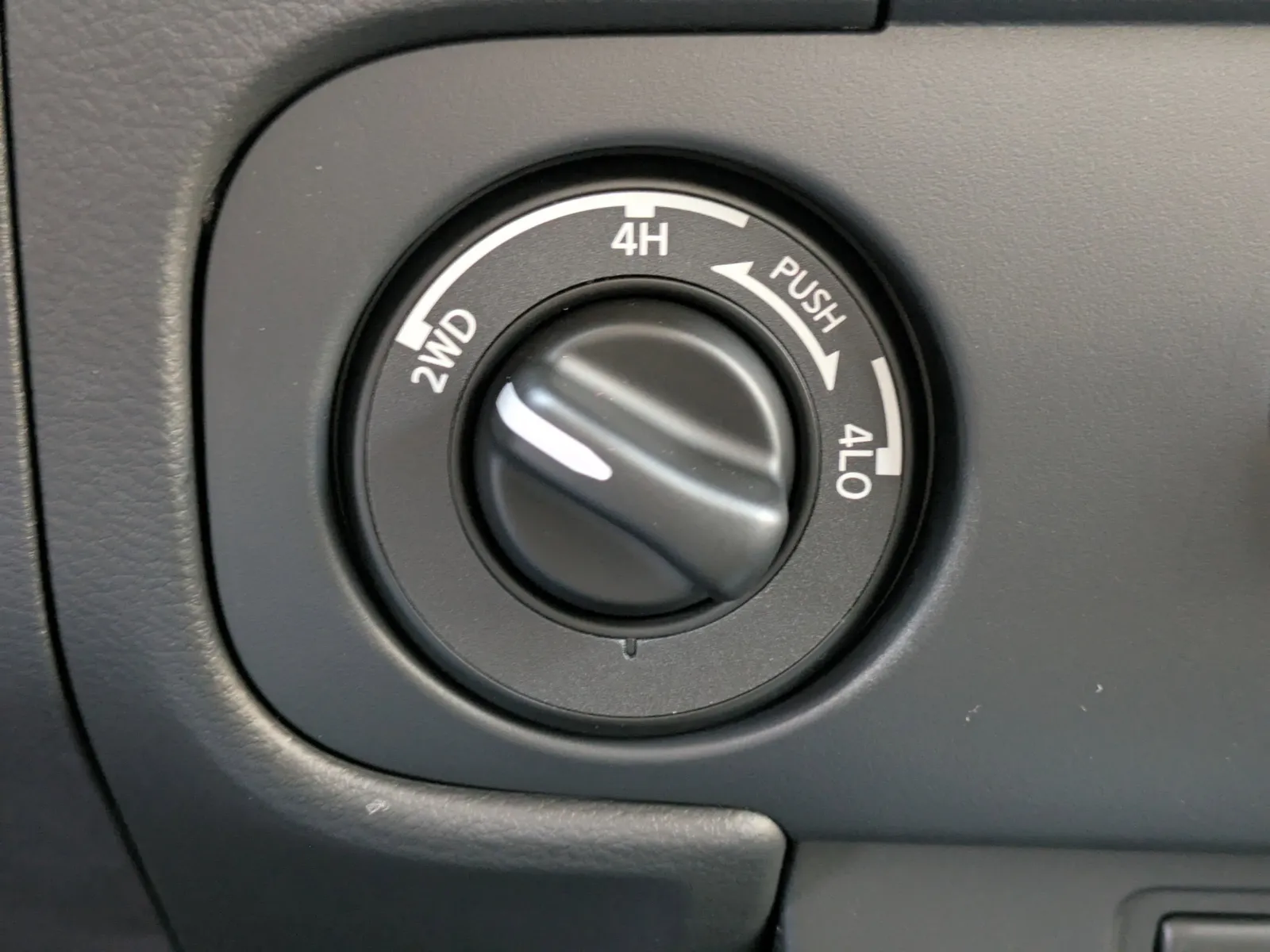 2026 Nissan Frontier SV - Photo 24
