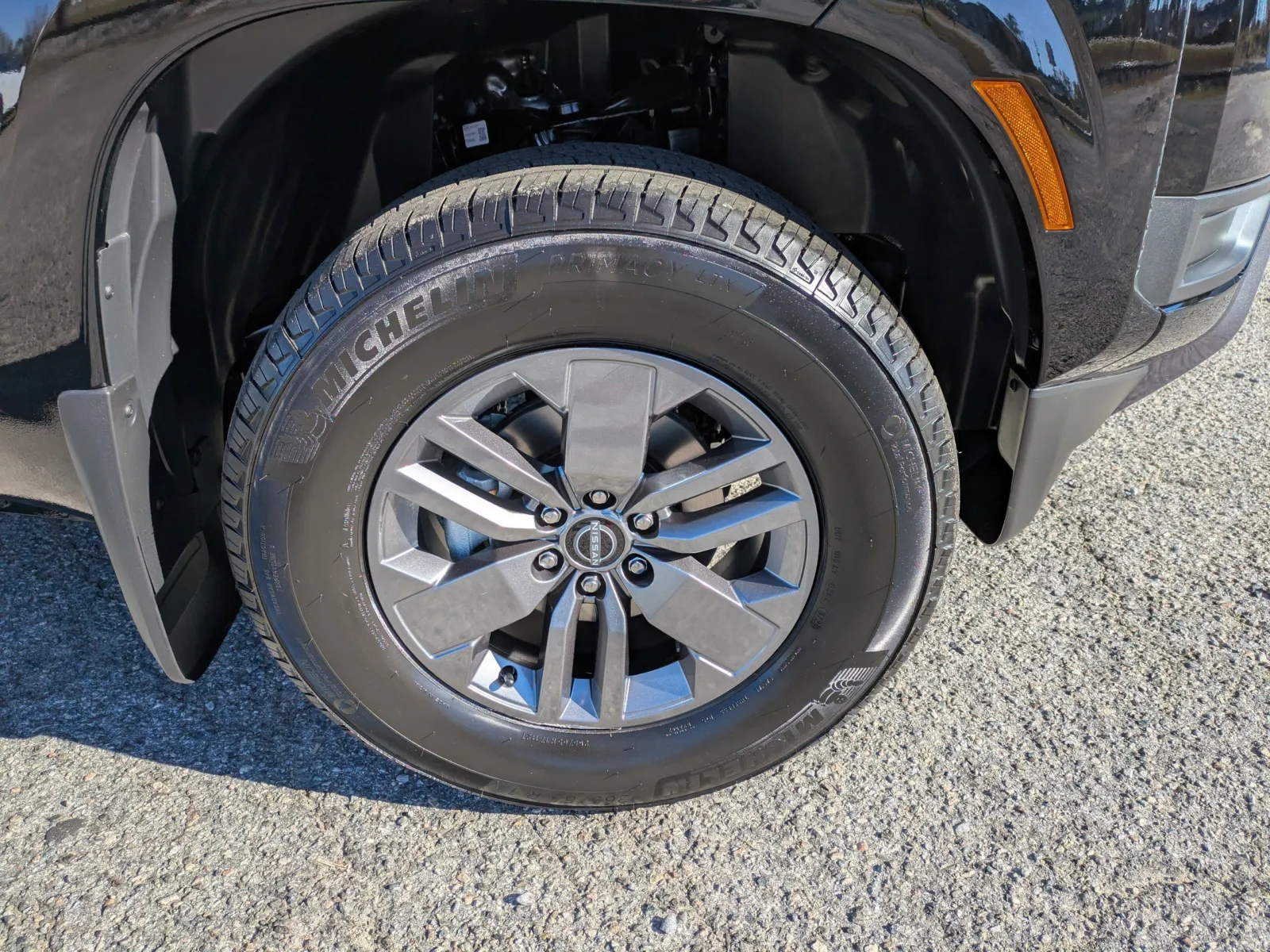 2026 Nissan Frontier SV - Photo 11