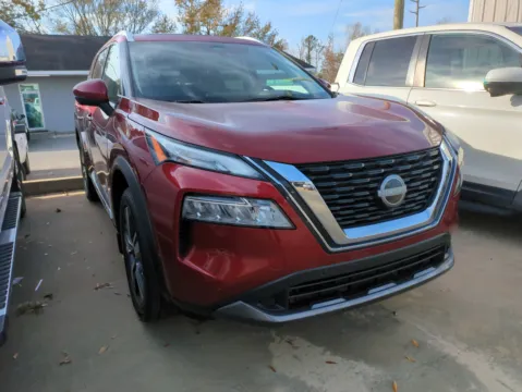 Red 2023 Nissan Rogue SL for sale in Vidalia, GA
