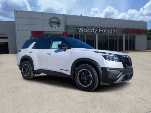 White 2025 Nissan Pathfinder Rock Creek for sale in Vidalia, GA