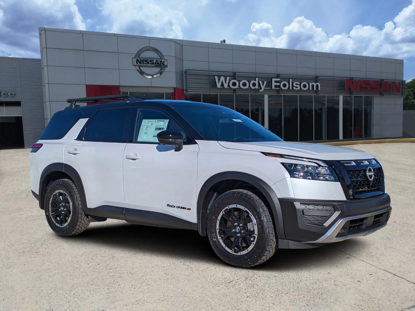 White 2025 Nissan Pathfinder Rock Creek for sale in Vidalia, GA