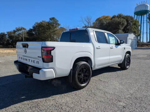More photos of 2026 Nissan Frontier SV at Woody Folsom Nissan of Vidalia, GA