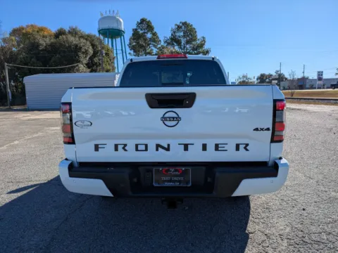 More photos of 2026 Nissan Frontier SV at Woody Folsom Nissan of Vidalia, GA