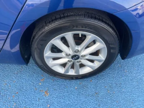 More photos of 2017 Kia Forte LX at Hixson Autoplex of Alexandria Ford, LA