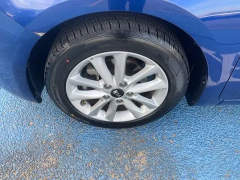 Another view of 2017 Kia Forte LX for sale in Alexandria, LA at Hixson Autoplex of Alexandria Ford