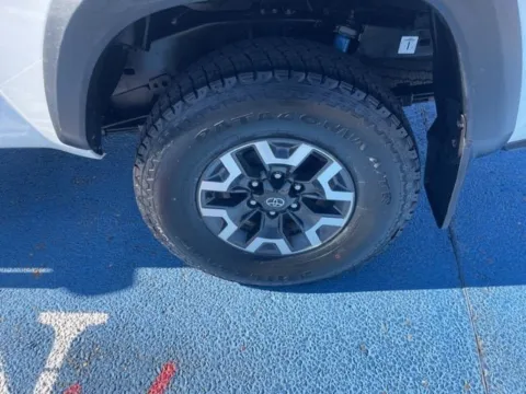 More photos of 2023 Toyota Tacoma TRD Off Road at Hixson Autoplex of Alexandria Ford, LA