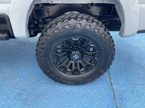 More photos of 2026 Ford Super Duty F-250 SRW LARIAT at Hixson Autoplex of Alexandria Ford, LA