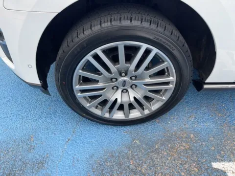 Another view of 2022 Ford Expedition Limited for sale in Alexandria, LA at Hixson Autoplex of Alexandria Ford