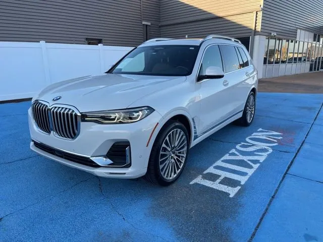 2021 BMW X7 40i