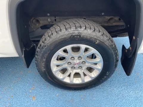 More photos of 2015 GMC Sierra 1500 SLE at Hixson Autoplex of Alexandria Ford, LA