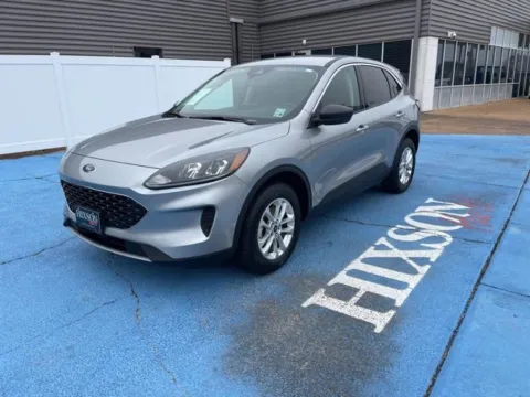 Silver 2022 Ford Escape SE for sale in Alexandria, LA