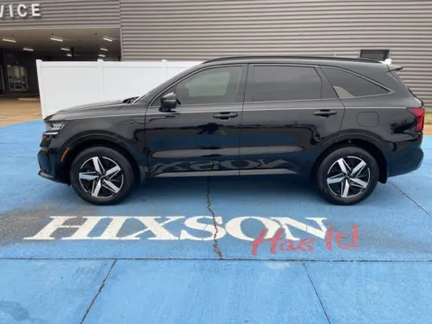 Photos of 2023 Kia Sorento S for sale in Alexandria, LA at Hixson Autoplex of Alexandria Ford