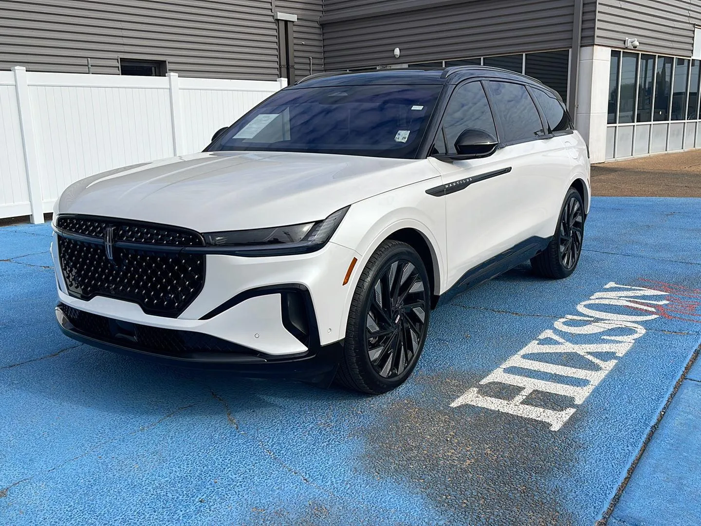 2024 Lincoln Nautilus Reserve