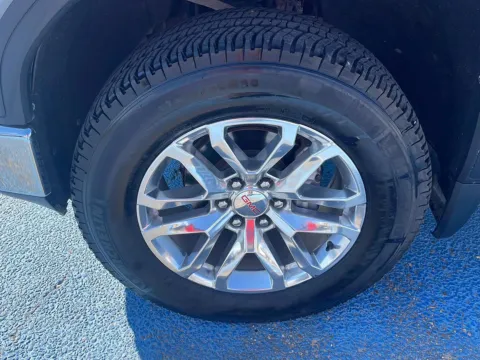 Another view of 2020 GMC Sierra 1500 SLT for sale in Alexandria, LA at Hixson Autoplex of Alexandria Ford