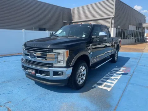 Black 2019 Ford Super Duty F-250 SRW LARIAT for sale in Alexandria, LA