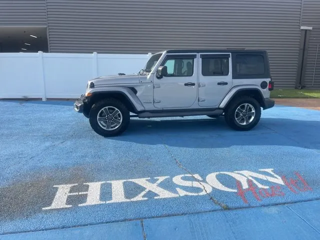 Silver 2019 Jeep Wrangler Unlimited Sahara for sale in Alexandria, LA
