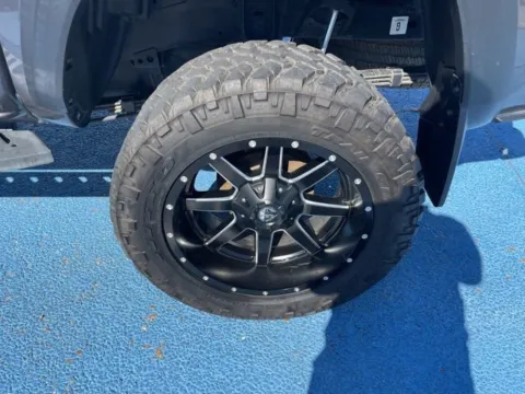 More photos of 2017 Toyota Tacoma TRD Off Road at Hixson Autoplex of Alexandria Ford, LA