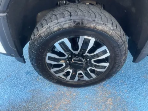 Another view of 2024 GMC Sierra 2500HD Denali Ultimate for sale in Alexandria, LA at Hixson Autoplex of Alexandria Ford