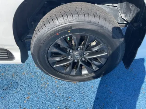 More photos of 2023 Lexus GX 460 Premium at Hixson Autoplex of Alexandria Ford, LA