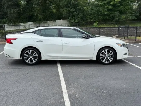 Photos of 2016 Nissan Maxima 3.5 SL for sale in Ballwin, MO at Jay Wolfe Toyota of West County