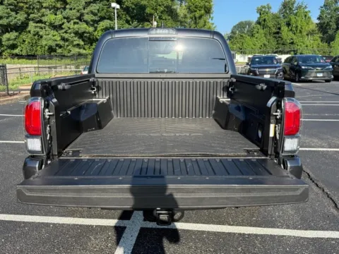 More photos of 2022 Toyota Tacoma Limited at Jay Wolfe Toyota of West County, MO