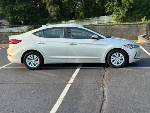 Photos of 2017 Hyundai Elantra SE for sale in Ballwin, MO at Jay Wolfe Toyota of West County