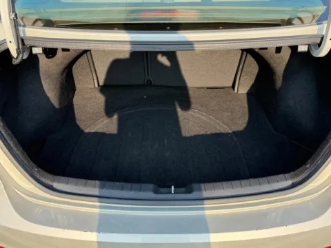 More photos of 2017 Hyundai Elantra SE at Jay Wolfe Toyota of West County, MO