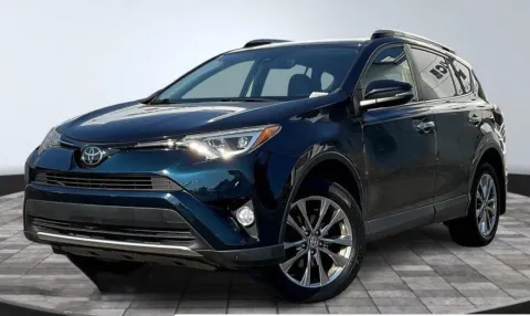 Green 2017 Toyota RAV4 Limited for sale in Ballwin, MO