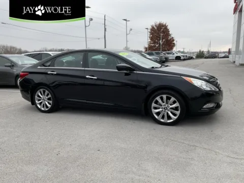 Black 2012 Hyundai Sonata SE for sale in Kansas City, MO